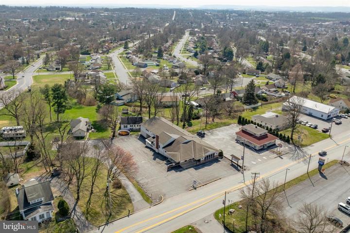 More Photos Of 915 N Hanover St, Elizabethtown Medical For Sale