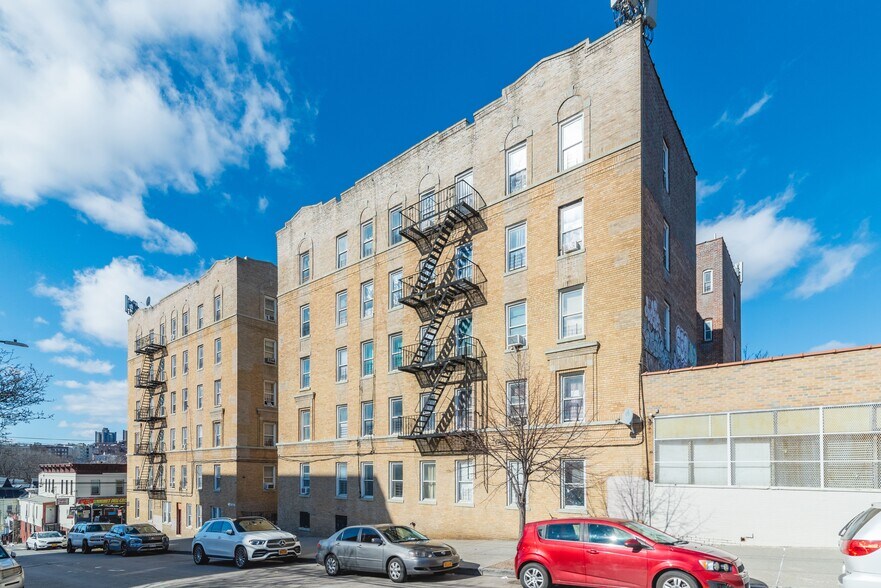 More Photos Of 679 Magenta St, Bronx Apartments For Sale