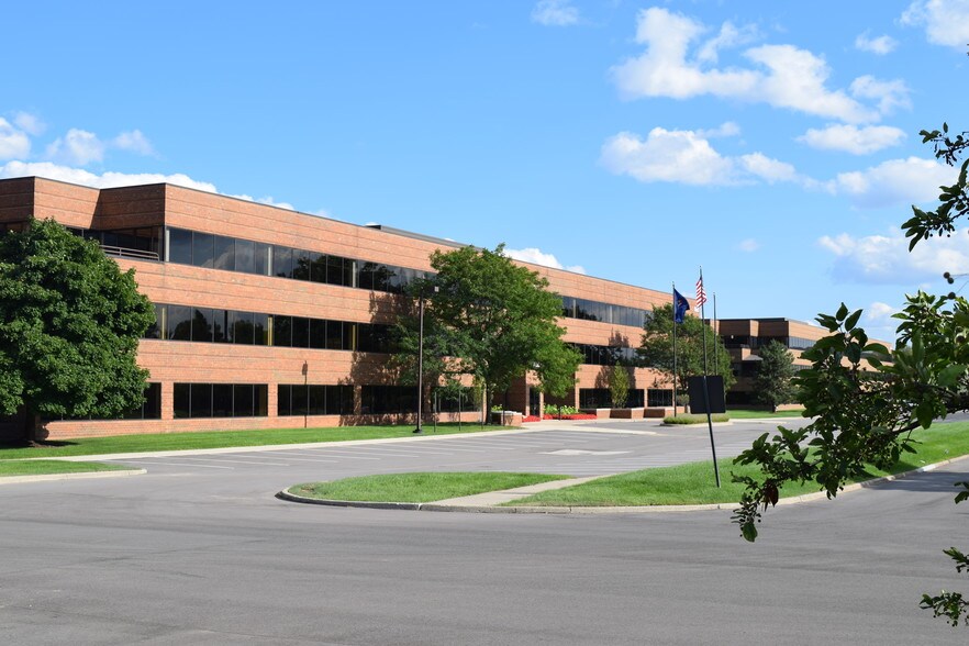 More Photos Of 1650 Research Dr, Troy Office For Lease