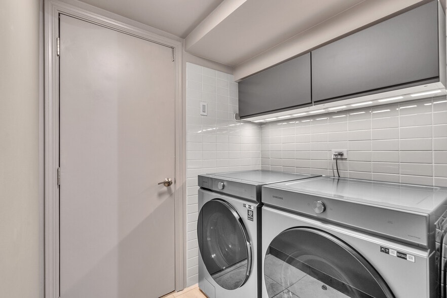 More Photos Of 1-100 N Macgillis Dr, Round Lake Apartments For Sale