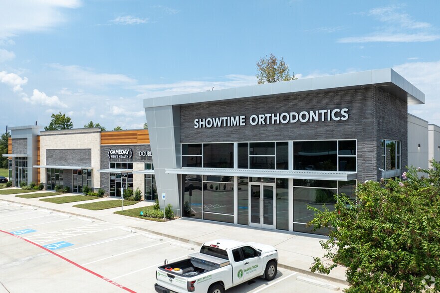 More Photos Of 10110 Research Forest Dr, The Woodlands General Retail For Lease