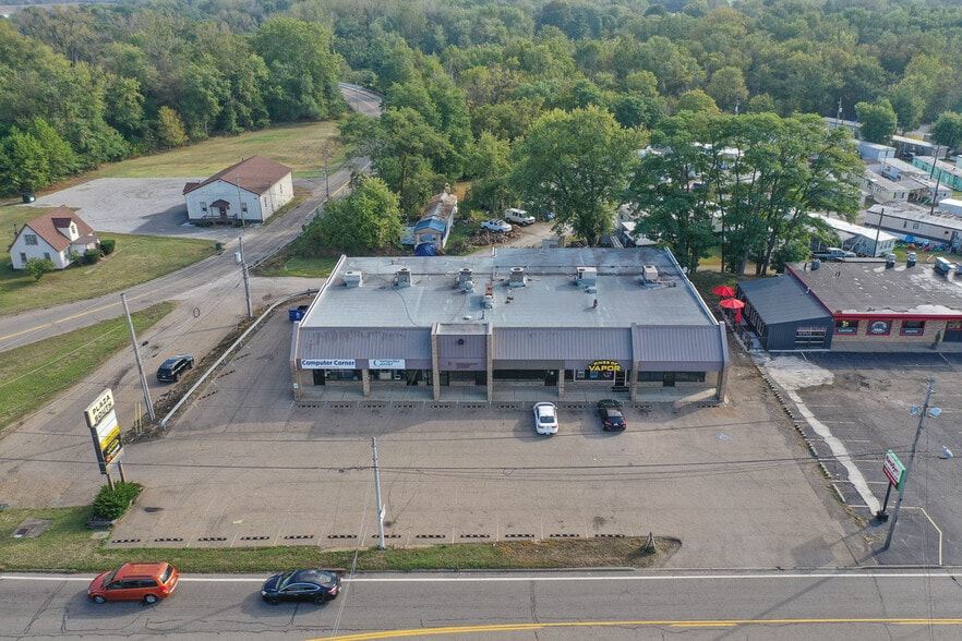 More Photos Of 2700-2728 Cleveland Ave SW, Canton General Retail For Sale