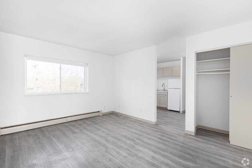More Photos Of 5474-5484 Bahama Ter, Cincinnati Apartments For Sale