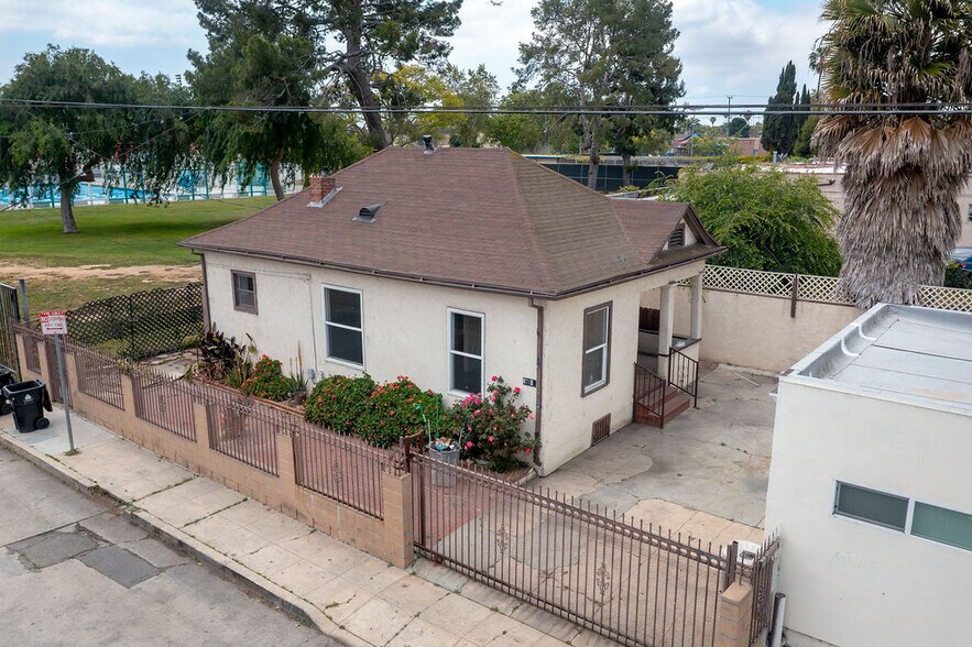 More Photos Of 8715 Regina Ct, Los Angeles Apartments For Sale