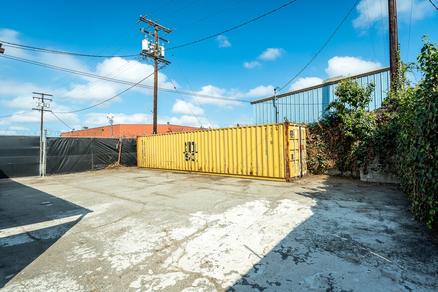 More Photos Of 515 E Rosecrans Ave, Gardena Warehouse For Sale