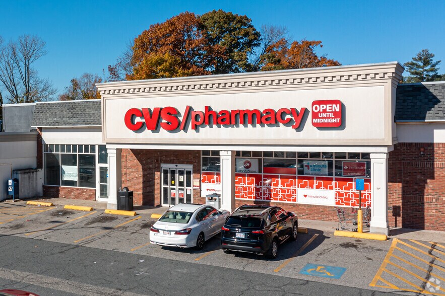 More Photos Of 1025 Central St, Stoughton Drugstore For Lease