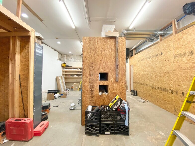 More Photos Of 8329 Delaware Ave, Upper Darby Service For Sale