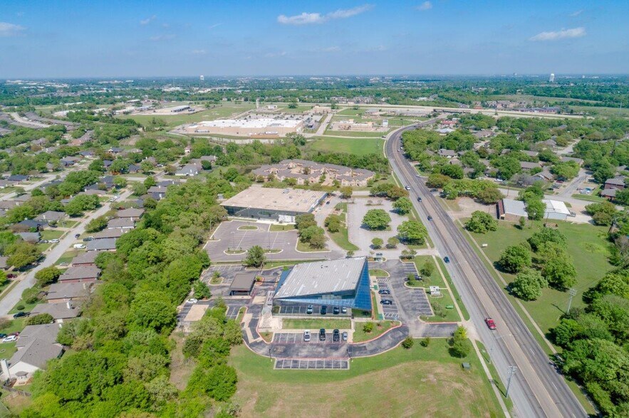 More Photos Of 1920 W Villa Maria Rd, Bryan Medical For Lease