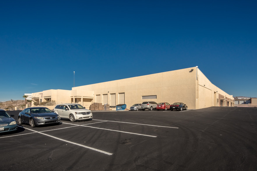 More Photos Of 2100 College Dr, Lake Havasu City Warehouse For Lease