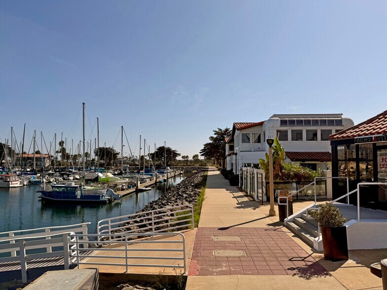 More Photos Of 2800-2840 Harbor Blvd, Oxnard General Retail For Sale