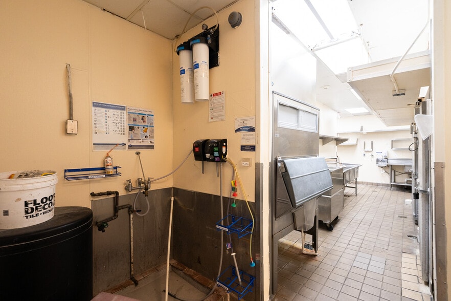 More Photos Of 3162 S Atlantic Ave, Daytona Beach Shores Restaurant For Lease