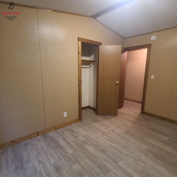 More Photos Of 138 Grey Moss Ct, Ingram Apartments For Sale