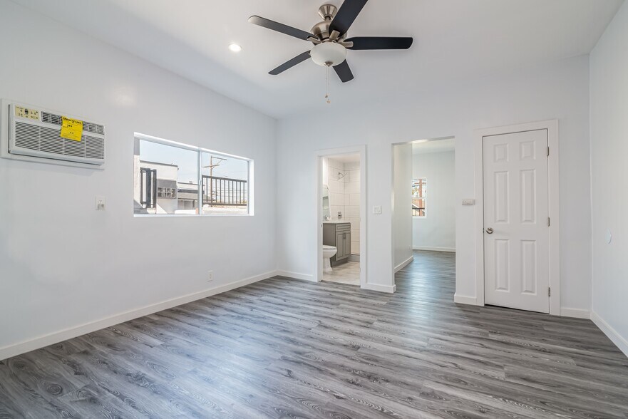 More Photos Of 1885-1899 W Jefferson Blvd, Los Angeles Apartments For Sale