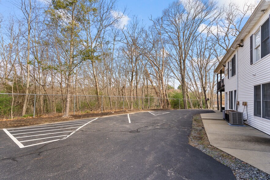 More Photos Of 56 N Bedford St, East Bridgewater Office For Sale