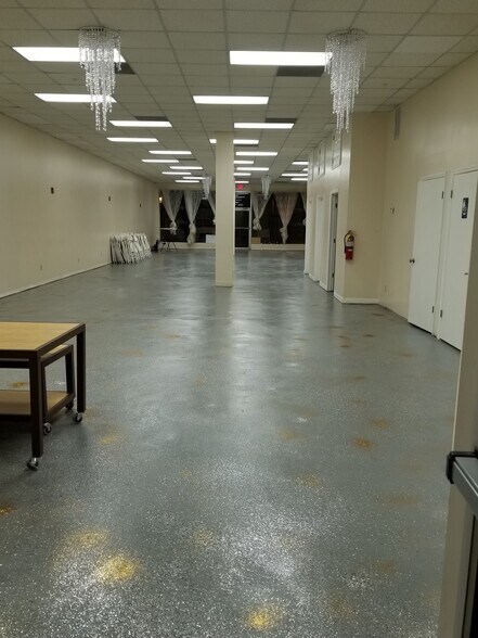 More Photos Of 6972 Main St, Lithonia Storefront For Sale