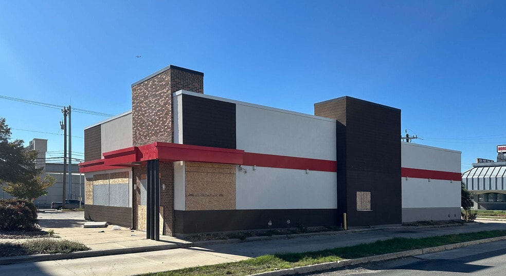 Primary Photo Of 2639 Ne Loop 410, San Antonio Fast Food For Lease