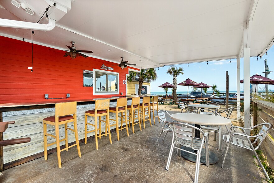 More Photos Of 205 N Ocean Shore Blvd, Flagler Beach General Retail For Sale