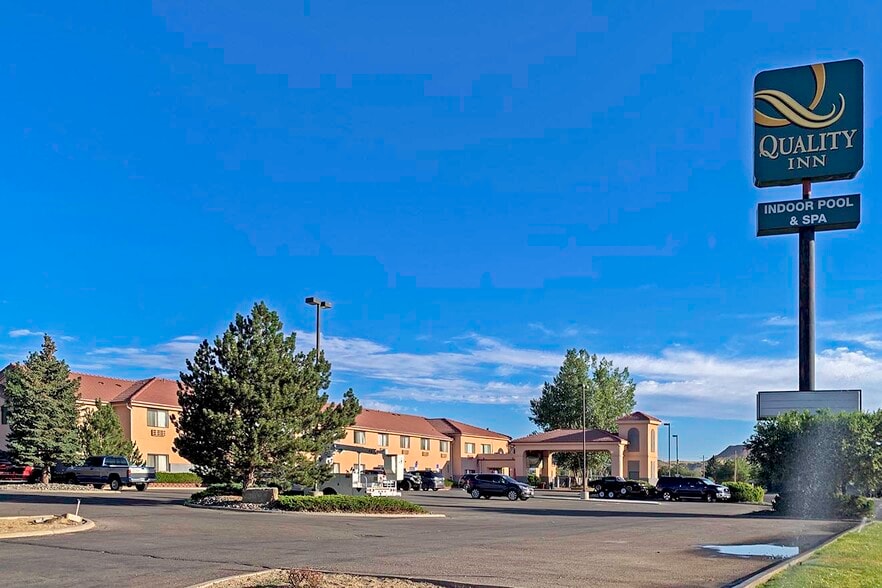 More Photos Of 166 US Highway 20 S, Thermopolis Hotel For Sale