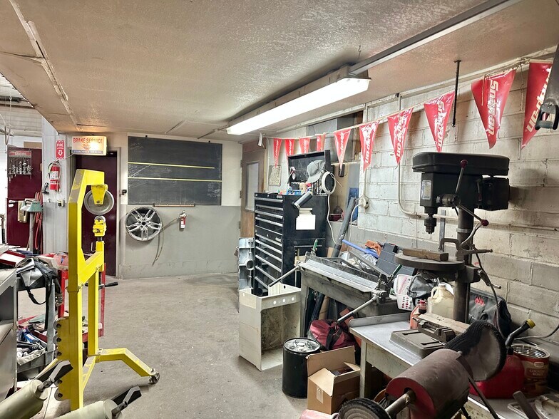 More Photos Of 1401 SE Broadway Ave, Albert Lea Self Storage For Sale