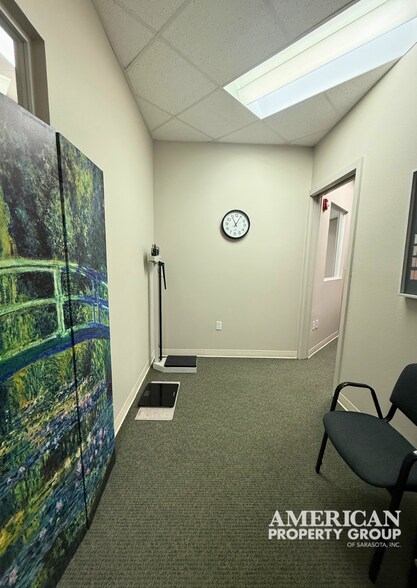 More Photos Of 5715 21st Ave W, Bradenton Medical For Sale