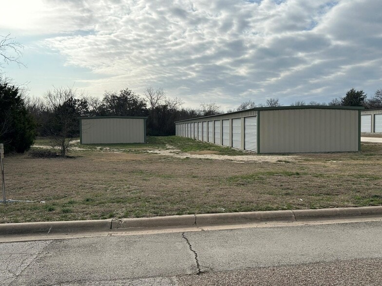 More Photos Of 313 G St, Meridian Self Storage For Sale