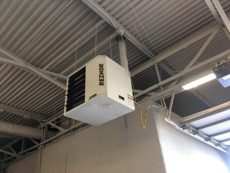 More Photos Of 1500 Wyoming Ave, El Paso Auto Repair For Sale