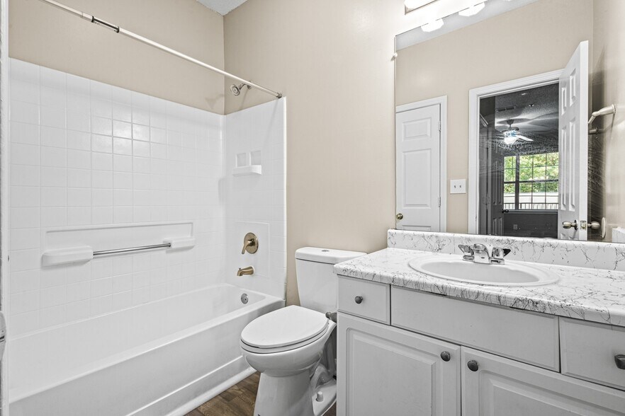 More Photos Of 6595 Mount Zion Blvd, Morrow Apartments For Sale