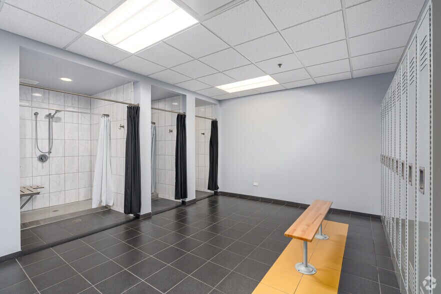 More Photos Of 1011 E Touhy Ave, Des Plaines Medical For Lease