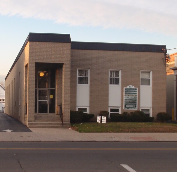 Primary Photo Of 377 Main St, West Haven Office For Lease