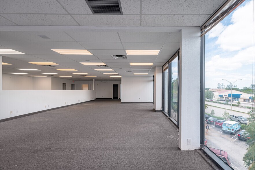 More Photos Of 9600 W Sample Rd, Coral Springs Office For Lease
