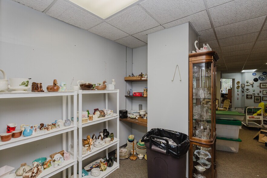 More Photos Of 920 Millington St, Winfield Storefront Retail Office For Sale