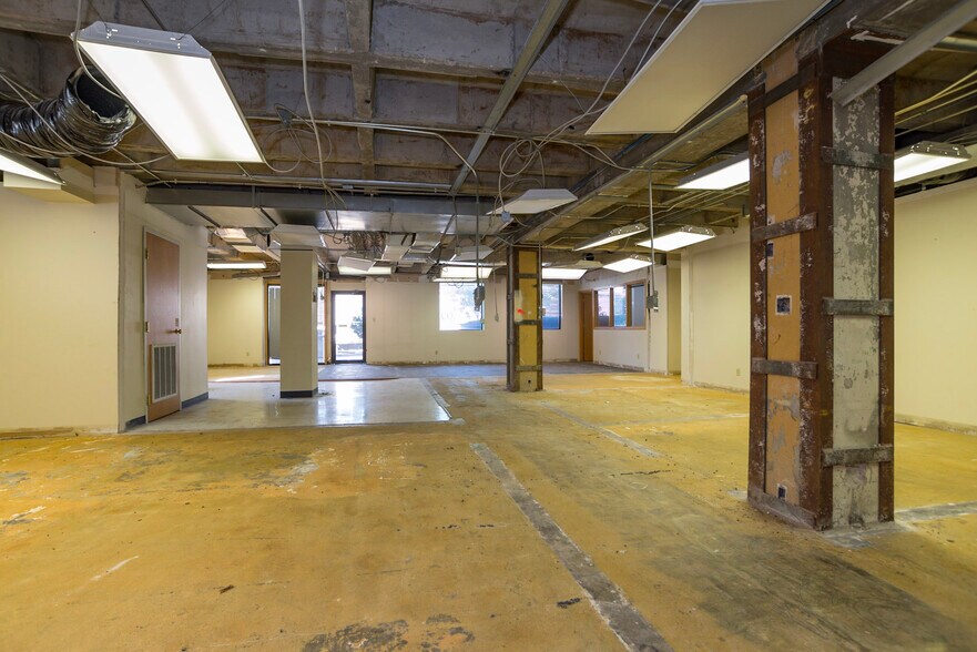More Photos Of 4049 Pennsylvania Ave, Kansas City Office Residential For Lease