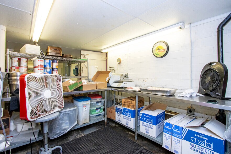 More Photos Of 128 S Market St, Wooster General Retail For Sale