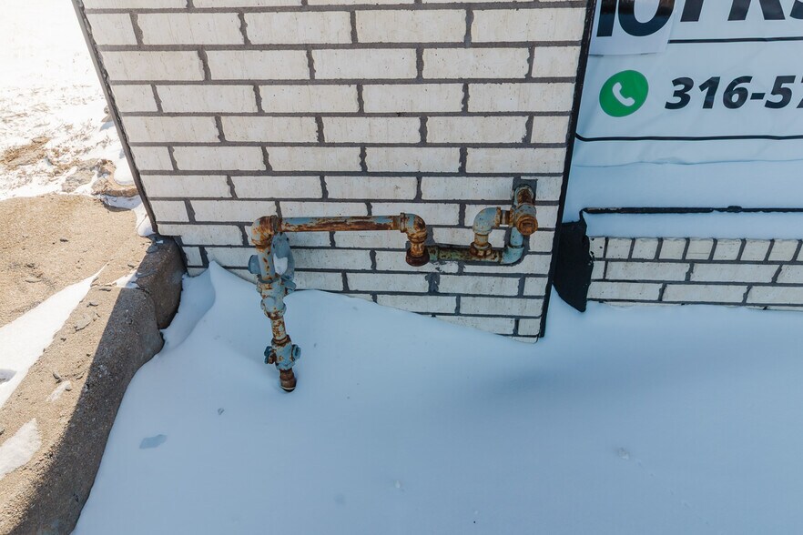 More Photos Of 3117 E 13th St, Wichita Freestanding For Sale