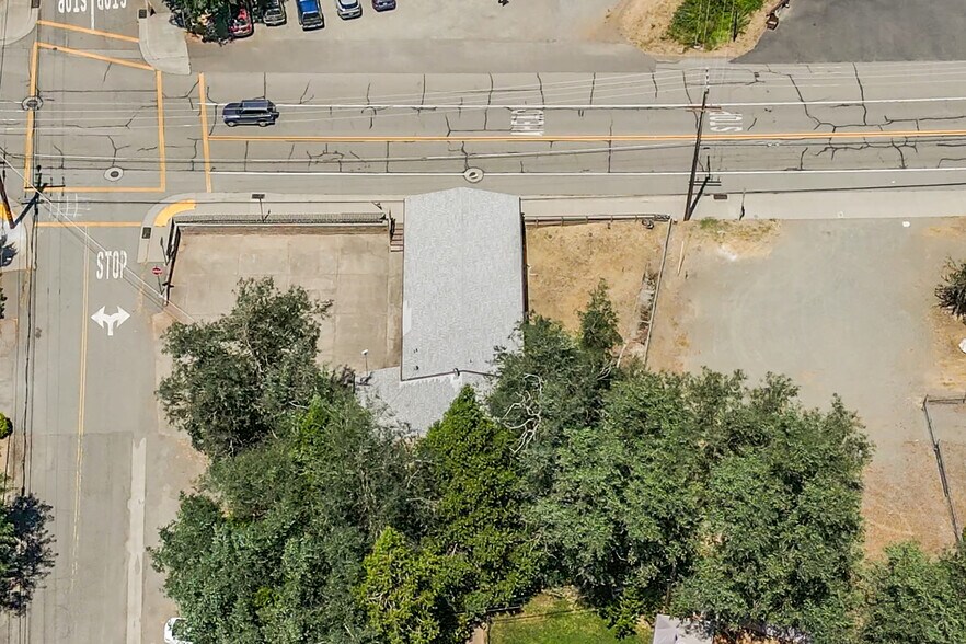 More Photos Of 30890 CA-3, Weaverville Office For Sale