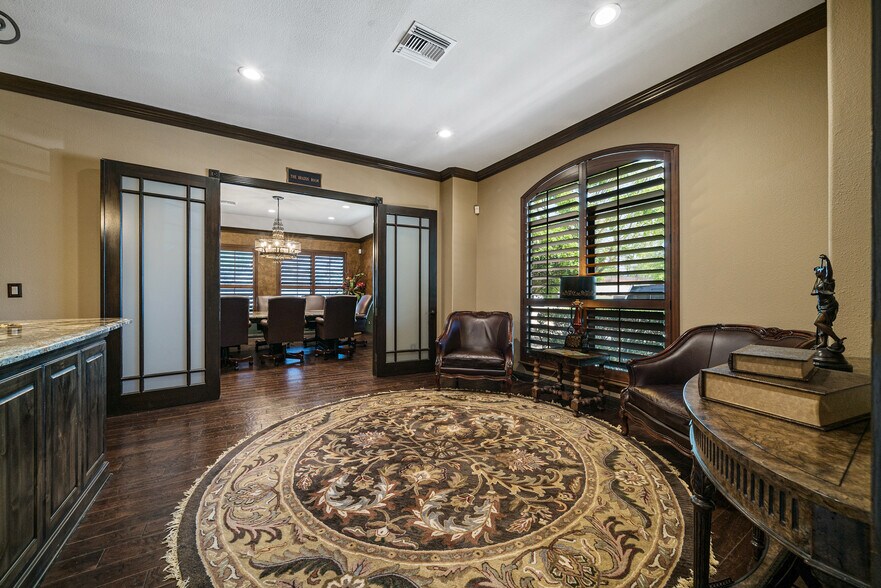 More Photos Of 12703 Spectrum Dr, San Antonio Loft Creative Space For Sale