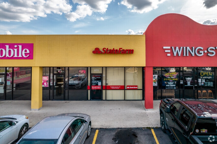 More Photos Of 13909 Nacogdoches Rd, San Antonio Unknown For Lease