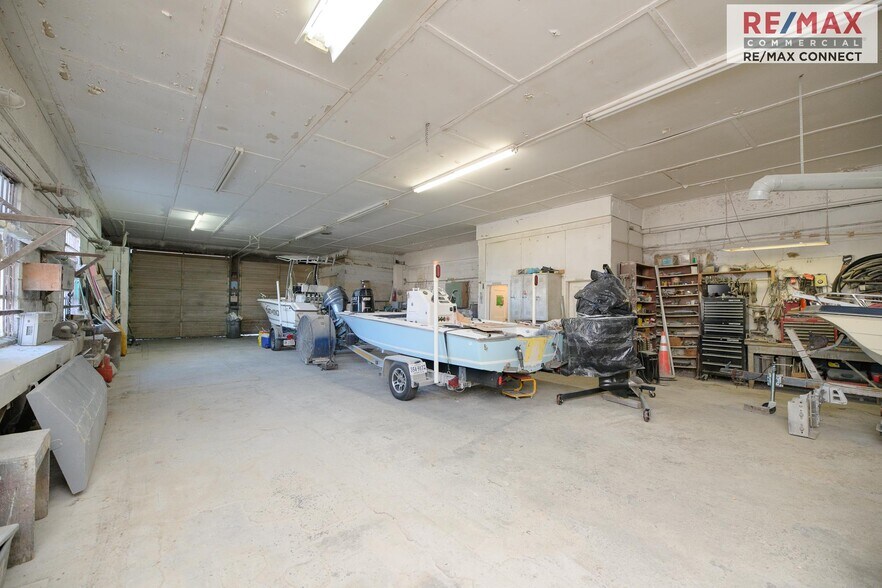 More Photos Of 7826 Warwick Blvd, Newport News General Retail For Sale