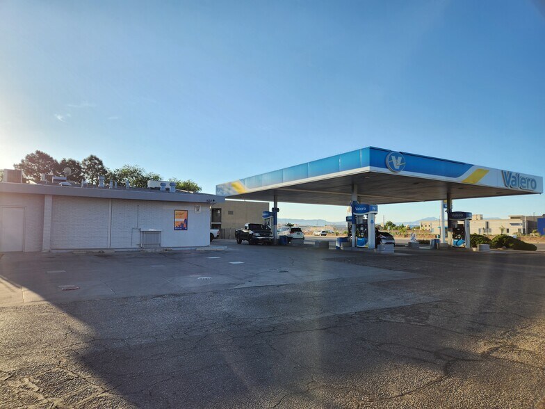 More Photos Of 1620 Carlisle Blvd SE, Albuquerque General Retail For Sale
