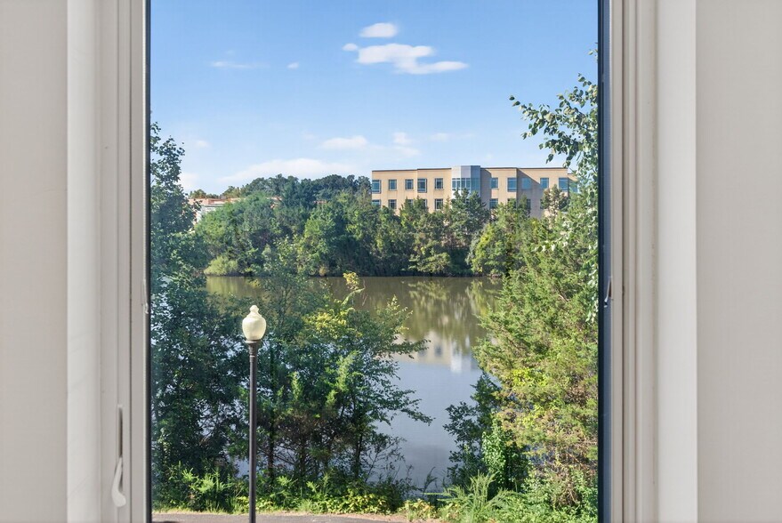More Photos Of 46165 Westlake Dr, Sterling Medical For Sale