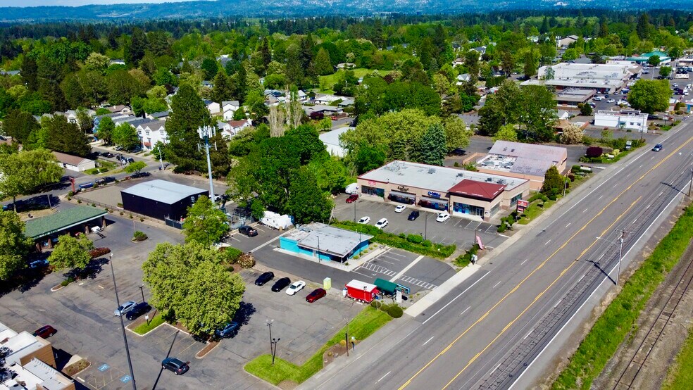 More Photos Of 18955 SW Tualatin Valley Hwy, Beaverton Freestanding For Sale