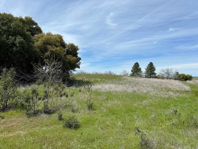 More Photos Of Hawk Haven Lane, Somerset Land For Sale