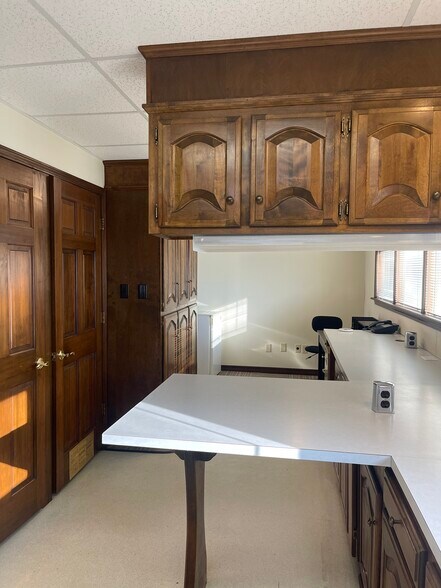 More Photos Of 1898 N Hunters Rdg, Fayetteville Medical For Lease