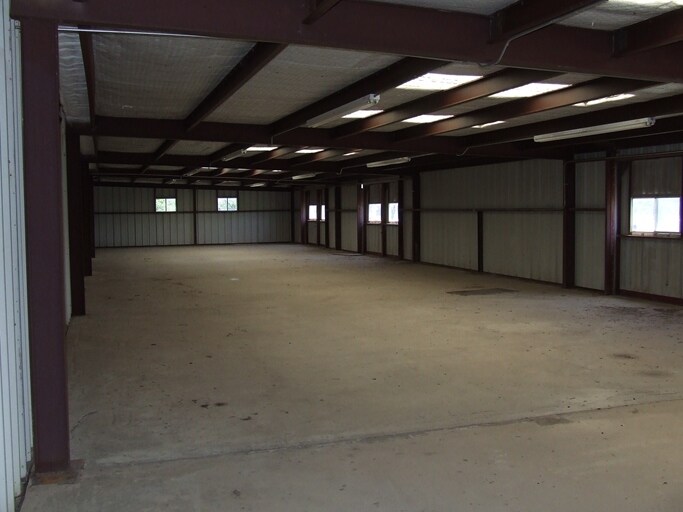 More Photos Of 18805 S Highway 377, Cresson Warehouse For Lease
