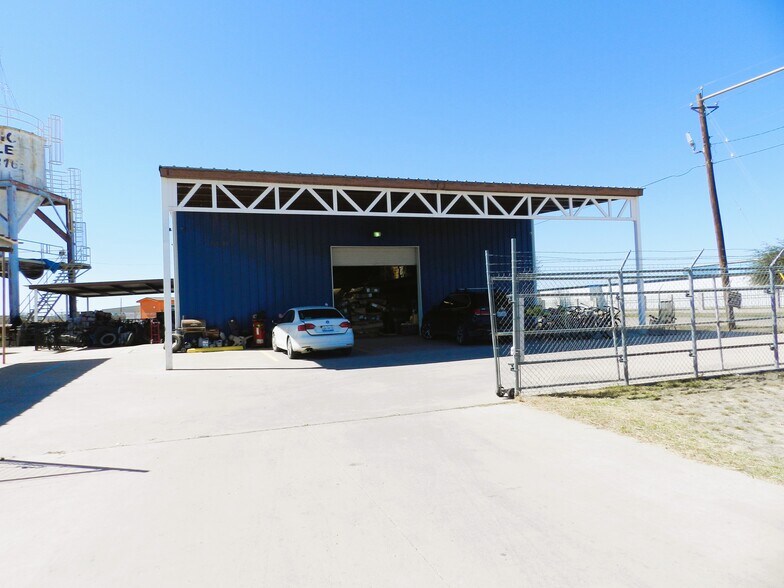 Primary Photo Of 4005 Andy R Ramos Rd, Laredo Warehouse For Sale