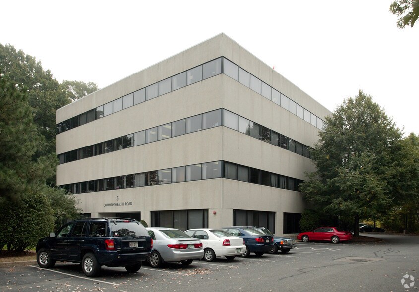 More Photos Of 5 Commonwealth Rd, Natick Office For Lease