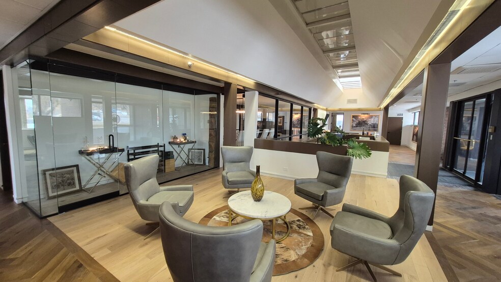 More Photos Of 5932-5934 McIntyre St, Golden Light Manufacturing For Lease