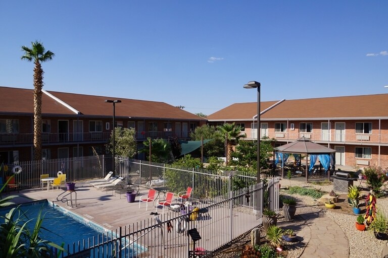 More Photos Of 2160 W Picacho Ave, Las Cruces Hotel For Sale