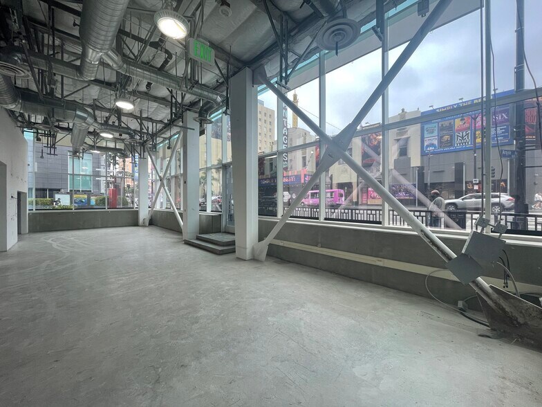 More Photos Of 6250 Hollywood Blvd, Los Angeles Hotel For Lease