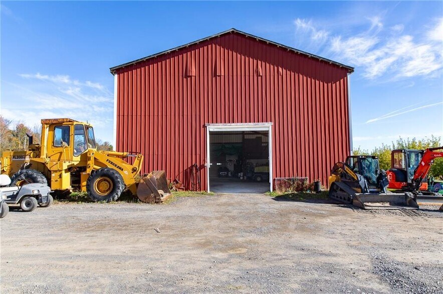 More Photos Of 6700 Dunnsville Rd, Village of Altamont Golf Course Driving Range For Sale